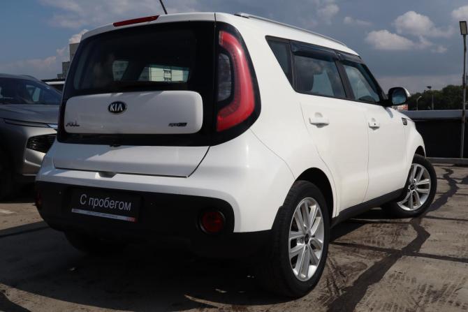Kia Soul II Рестайлинг с пробегом 2018 года, цена 1 269 000 рублей, 132000 км, хэтчбек, Автокод Объявления