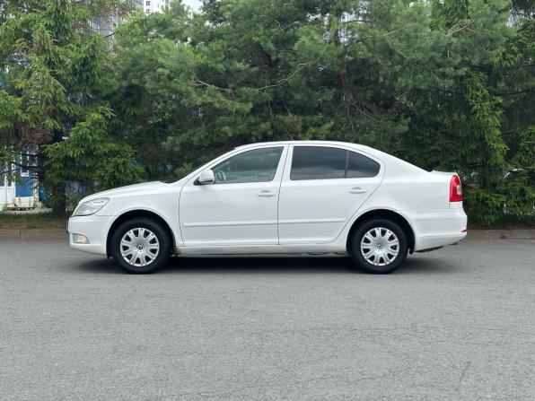 Skoda Octavia II (A5) Рестайлинг с пробегом 2012 года, цена 570 000 рублей, 220997 км, лифтбек, Автокод Объявления