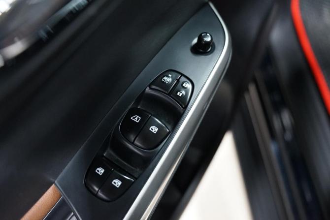 Dongfeng DF6 с пробегом 2022 года, цена 2 390 000 рублей, 54786 км, пикап, Автокод Объявления