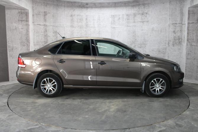 Volkswagen Polo V Рестайлинг с пробегом 2018 года, цена 1 025 000 рублей, 144656 км, седан, Автокод Объявления
