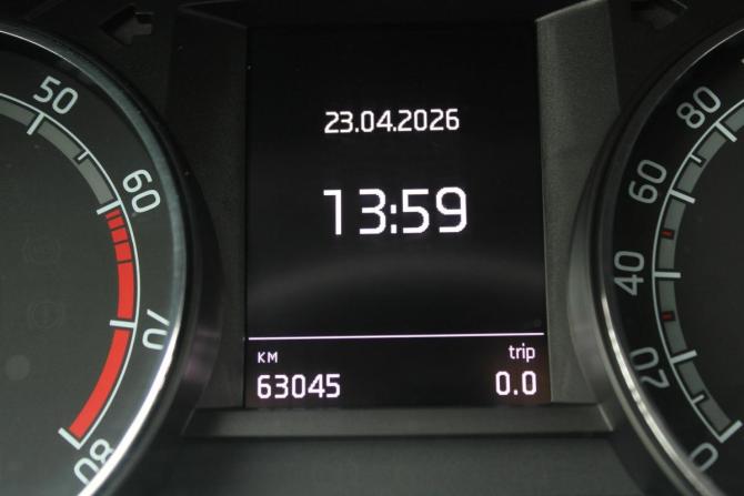 Skoda Rapid I Рестайлинг с пробегом 2018 года, цена 1 325 000 рублей, 63000 км, лифтбек, Автокод Объявления