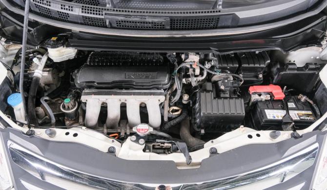 Honda Freed I Рестайлинг с пробегом 2012 года, цена 999 000 рублей, 180000 км, компактвэн, Автокод Объявления