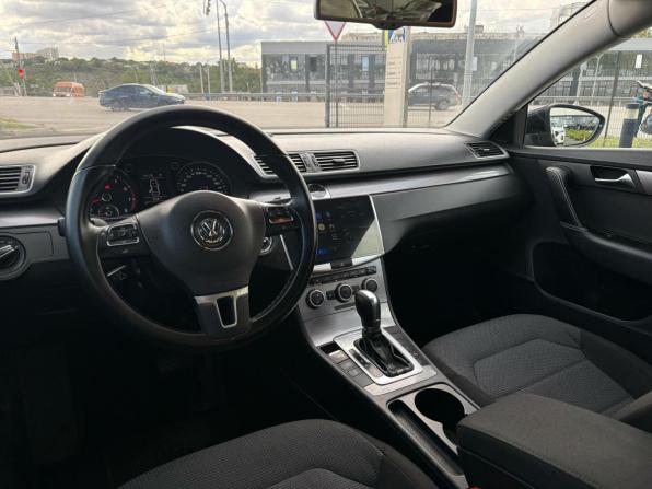 Volkswagen Passat B7 с пробегом 2012 года, цена 1 030 000 рублей, 263625 км, седан, Автокод Объявления