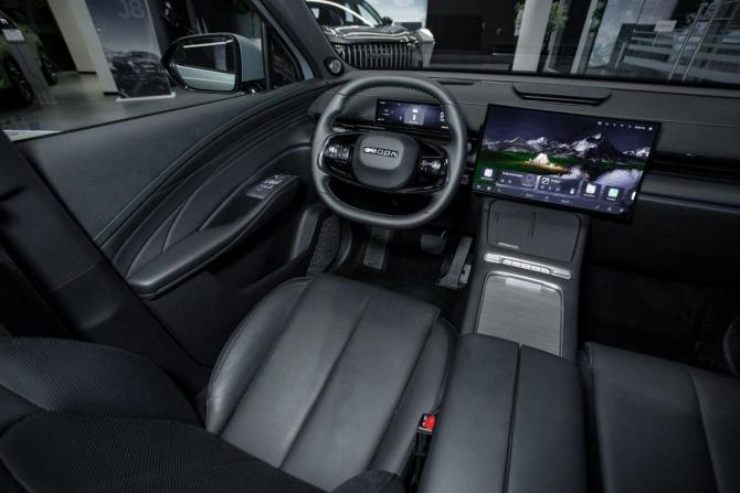 Новый Omoda C7 2026 года, цена 3 495 000 рублей, внедорожник, Автокод Объявления