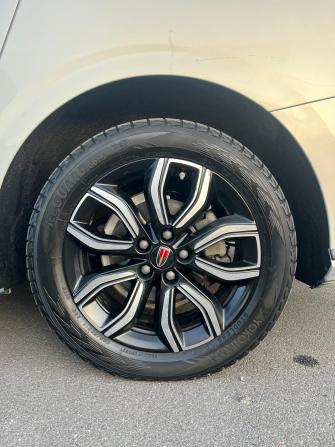Hongqi HQ9 с пробегом 2022 года, цена 3 700 000 рублей, 97000 км, минивэн, Автокод Объявления