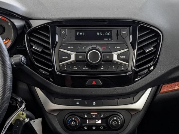 Lada (ВАЗ) Vesta I с пробегом 2021 года, цена 1 270 000 рублей, 61859 км, универсал, Автокод Объявления