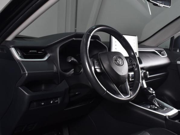 Toyota RAV4 V (XA50) с пробегом 2021 года, цена 3 584 995 рублей, 67190 км, внедорожник, Автокод Объявления