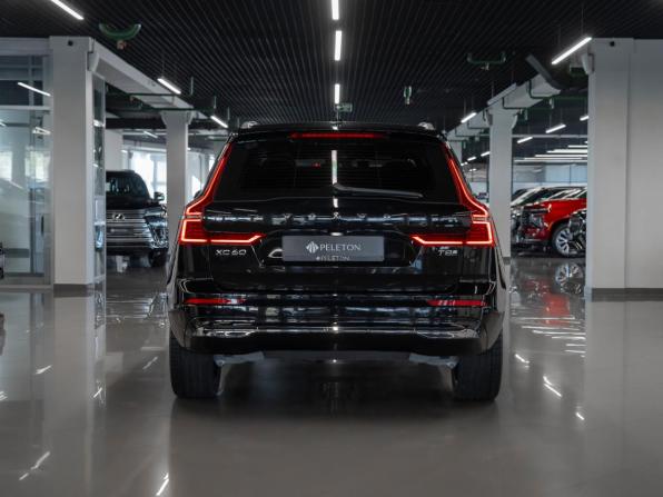 Volvo XC60 II Рестайлинг 2 с пробегом 2025 года, цена 7 450 000 рублей, 633 км, внедорожник, Автокод Объявления