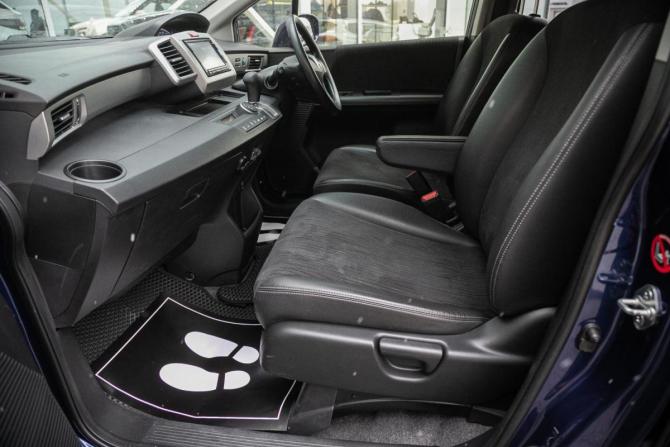 Honda Freed I Рестайлинг с пробегом 2014 года, цена 987 000 рублей, 152000 км, компактвэн, Автокод Объявления