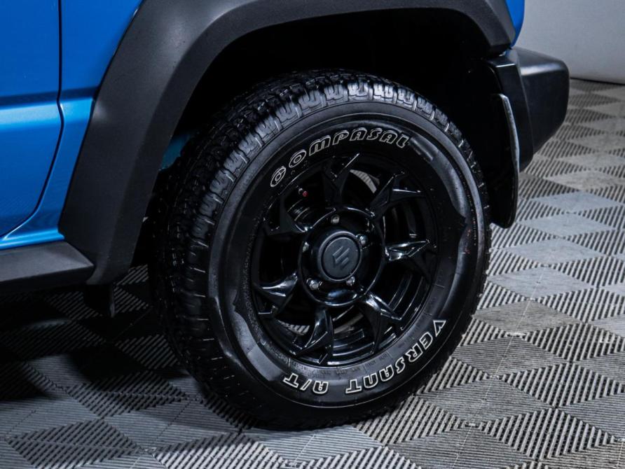 Suzuki Jimny IV Москва  - изображение 15