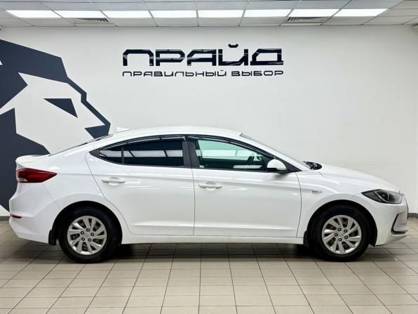 Hyundai Elantra VI (AD) с пробегом 2018 года, цена 1 590 000 рублей, 150000 км, седан, Автокод Объявления