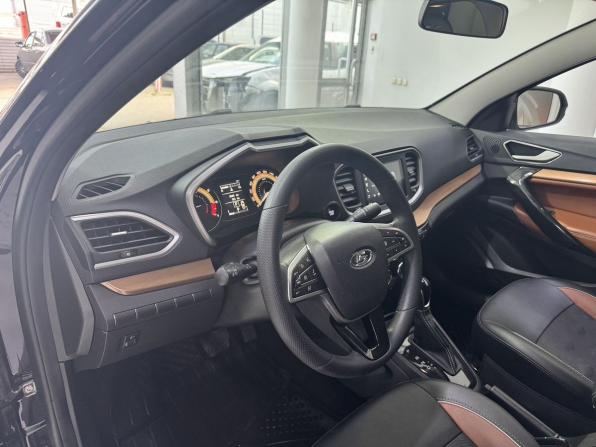 Lada (ВАЗ) Vesta I Рестайлинг (NG) с пробегом 2024 года, цена 1 430 000 рублей, 26500 км, седан, Автокод Объявления