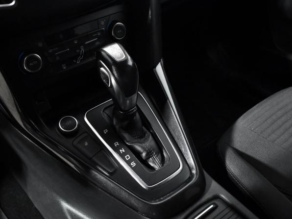 Ford Focus III Рестайлинг с пробегом 2018 года, цена 853 000 рублей, 227194 км, универсал, Автокод Объявления