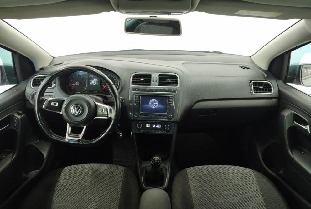 Volkswagen Polo V Рестайлинг Екатеринбург  - изображение 10