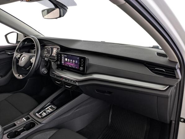 Skoda Octavia IV (A8) с пробегом 2022 года, цена 2 235 000 рублей, 95417 км, лифтбек, Автокод Объявления