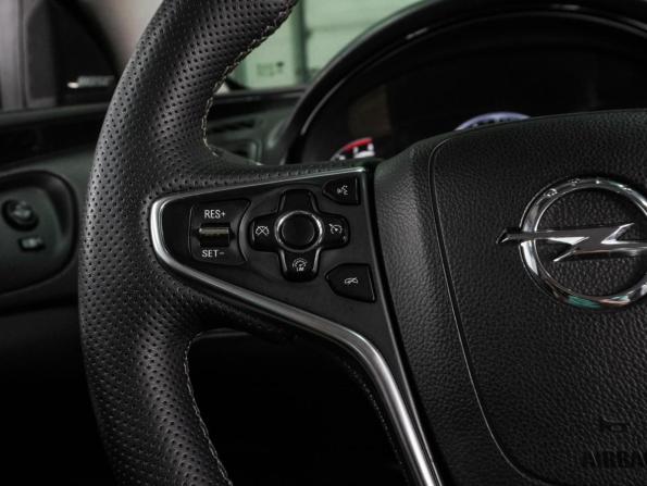 Opel Insignia I Рестайлинг с пробегом 2014 года, цена 1 450 000 рублей, 134253 км, лифтбек, Автокод Объявления