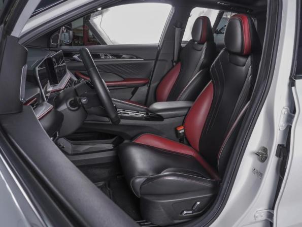 Geely Coolray I Рестайлинг с пробегом 2024 года, цена 2 150 000 рублей, 13069 км, внедорожник, Автокод Объявления