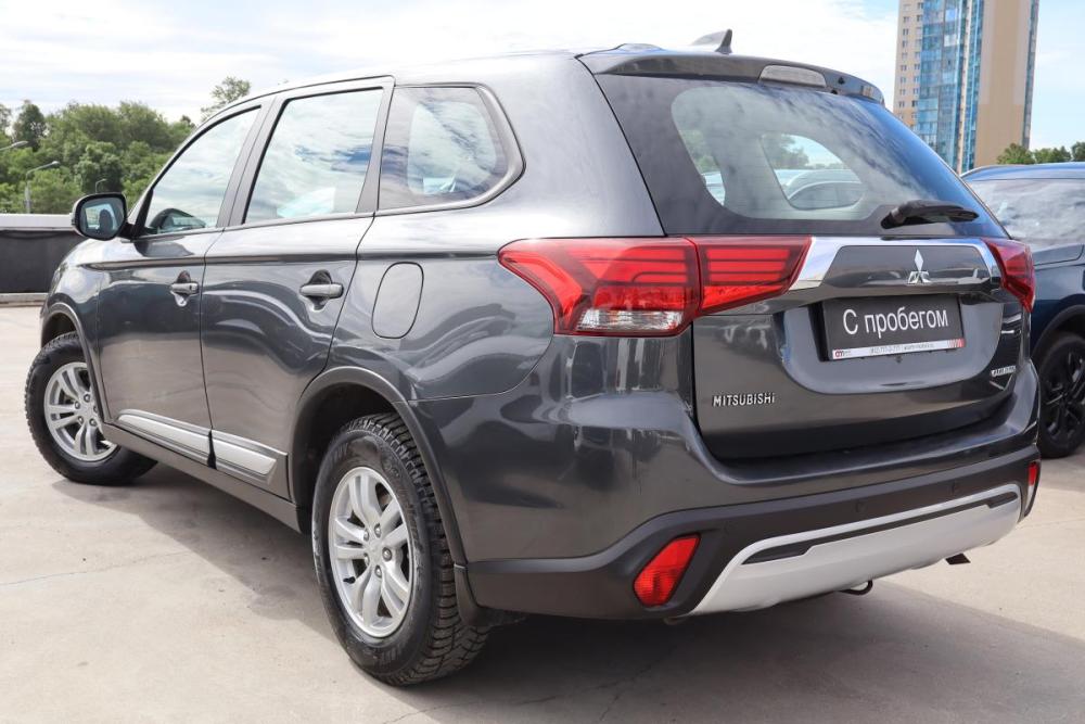 Mitsubishi Outlander III Рестайлинг 3 Санкт-Петербург  - изображение 4
