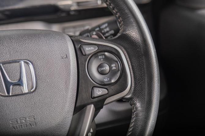 Honda Stepwgn V Рестайлинг с пробегом 2019 года, цена 2 599 000 рублей, 55000 км, минивэн, Автокод Объявления