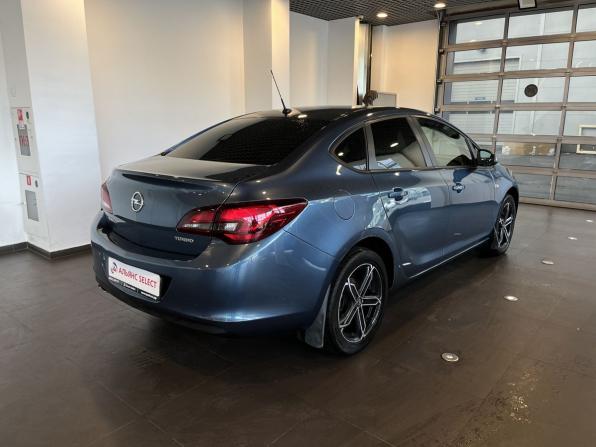 Opel Astra J Рестайлинг с пробегом 2013 года, цена 722 000 рублей, 176100 км, седан, Автокод Объявления
