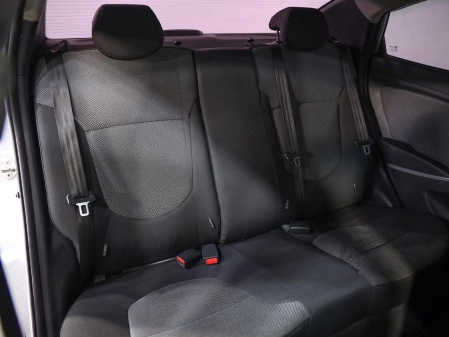 Hyundai Solaris I Санкт-Петербург  - изображение 19