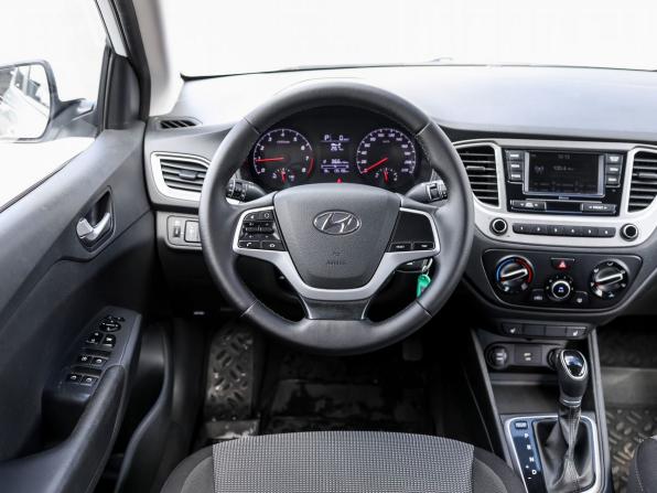 Hyundai Solaris II Рестайлинг с пробегом 2020 года, цена 1 169 000 рублей, 135120 км, седан, Автокод Объявления