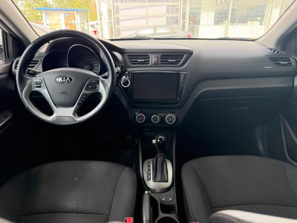 Kia Rio III Рестайлинг с пробегом 2017 года, цена 1 315 000 рублей, 83470 км, седан, Автокод Объявления