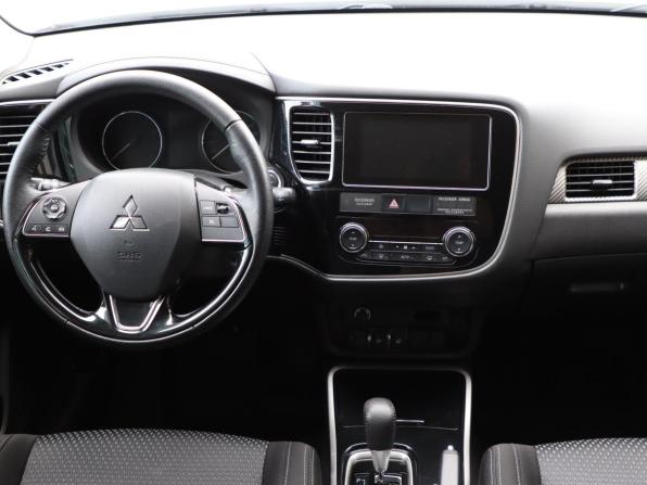 Mitsubishi Outlander III Рестайлинг 2 с пробегом 2018 года, цена 1 850 000 рублей, 137099 км, внедорожник, Автокод Объявления