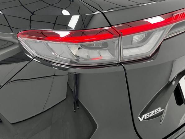 Honda Vezel II с пробегом 2021 года, цена 2 355 000 рублей, 55810 км, внедорожник, Автокод Объявления