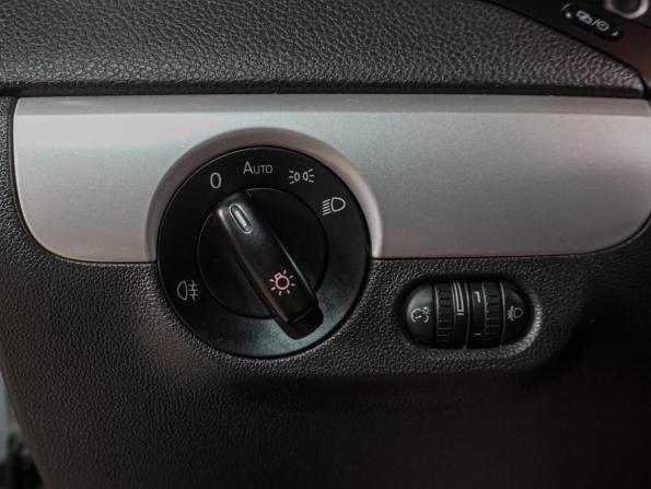 Volkswagen Jetta VI с пробегом 2012 года, цена 1 049 000 рублей, 168751 км, седан, Автокод Объявления