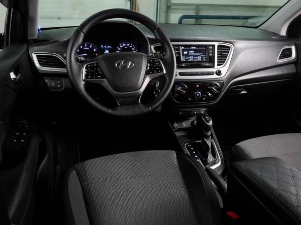 Hyundai Solaris II с пробегом 2019 года, цена 1 449 000 рублей, 97205 км, седан, Автокод Объявления