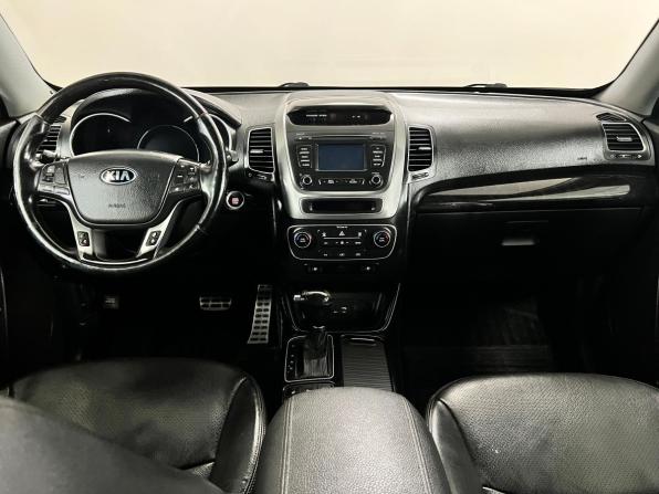 Kia Sorento II Рестайлинг с пробегом 2017 года, цена 1 955 000 рублей, 174850 км, внедорожник, Автокод Объявления