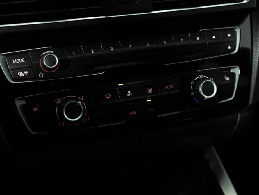 BMW 1 серии II (F20/F21) Рестайлинг 2 Санкт-Петербург  - изображение 16