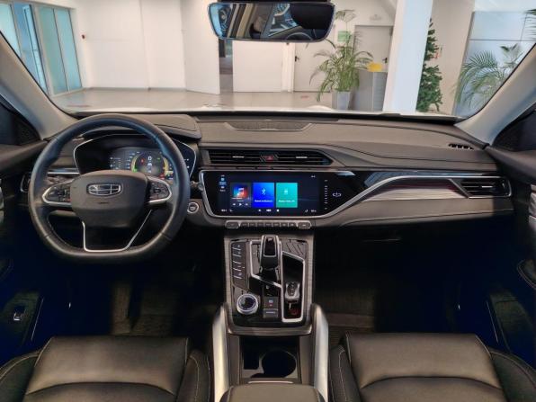 Geely Atlas Pro с пробегом 2021 года, цена 1 960 000 рублей, 47181 км, внедорожник, Автокод Объявления
