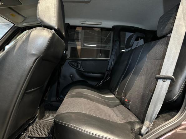 Chevrolet Niva I Рестайлинг с пробегом 2015 года, цена 593 000 рублей, 225109 км, внедорожник, Автокод Объявления