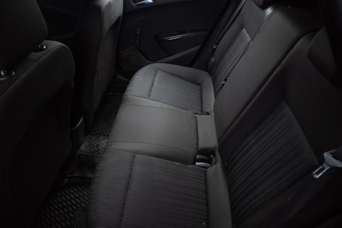Opel Astra J Рестайлинг с пробегом 2013 года, цена 649 000 рублей, 206000 км, хэтчбек, Автокод Объявления