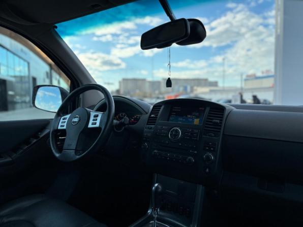 Nissan Pathfinder III Рестайлинг с пробегом 2011 года, цена 1 500 000 рублей, 263964 км, внедорожник, Автокод Объявления