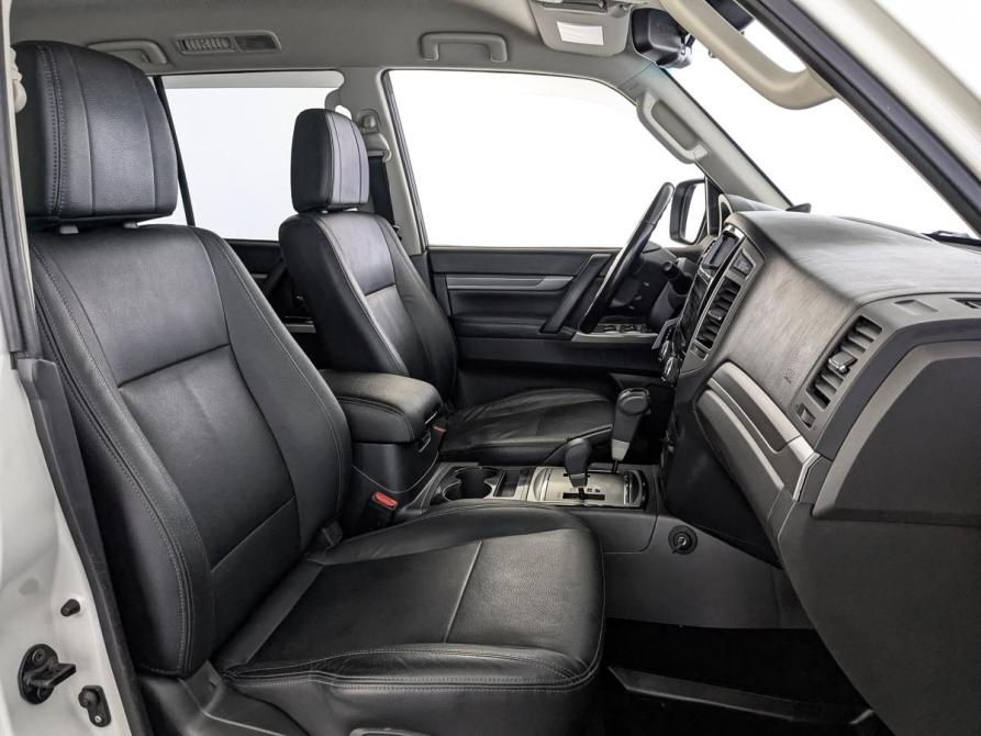 Mitsubishi Pajero IV Рестайлинг 2 Москва  - изображение 24