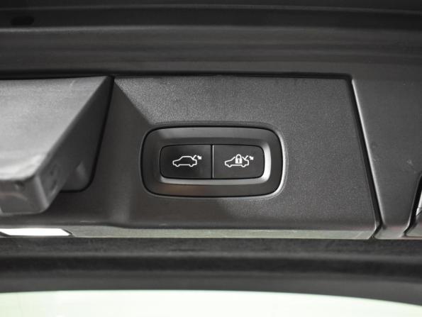 Volvo V90 Cross Country I с пробегом 2018 года, цена 3 465 900 рублей, 131288 км, универсал, Автокод Объявления