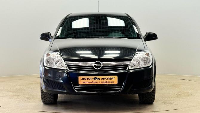 Opel Astra H Рестайлинг с пробегом 2011 года, цена 675 000 рублей, 120095 км, седан, Автокод Объявления