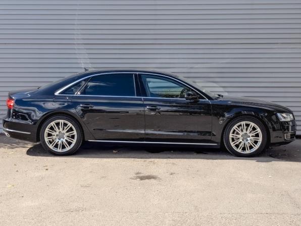 Audi A8 III (D4) Рестайлинг с пробегом 2014 года, цена 2 445 000 рублей, 190078 км, седан, Автокод Объявления