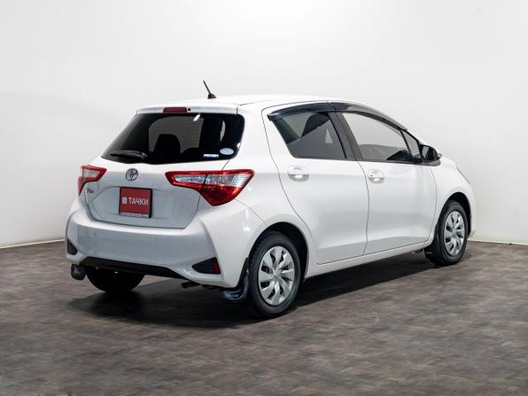 Toyota Vitz III (XP130) Рестайлинг 2 с пробегом 2018 года, цена 1 025 000 рублей, 132000 км, хэтчбек, Автокод Объявления