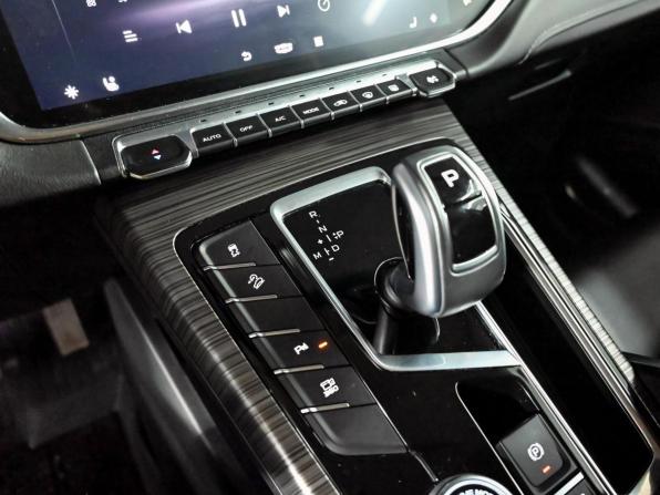 Geely Atlas Pro с пробегом 2022 года, цена 1 990 000 рублей, 45747 км, внедорожник, Автокод Объявления