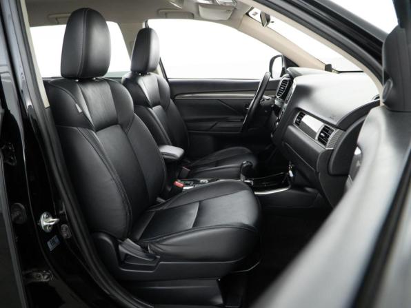 Mitsubishi Outlander III Рестайлинг 3 с пробегом 2019 года, цена 1 964 055 рублей, 144337 км, внедорожник, Автокод Объявления