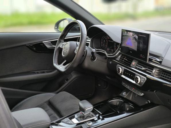 Audi A4 V (B9) Рестайлинг с пробегом 2020 года, цена 3 250 000 рублей, 106000 км, седан, Автокод Объявления