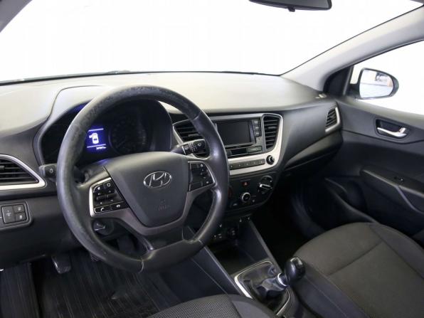 Hyundai Solaris II с пробегом 2017 года, цена 699 000 рублей, 247039 км, седан, Автокод Объявления