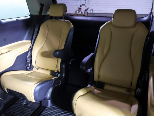 Kia Carnival IV с пробегом 2021 года, цена 3 890 000 рублей, 100548 км, минивэн, Автокод Объявления
