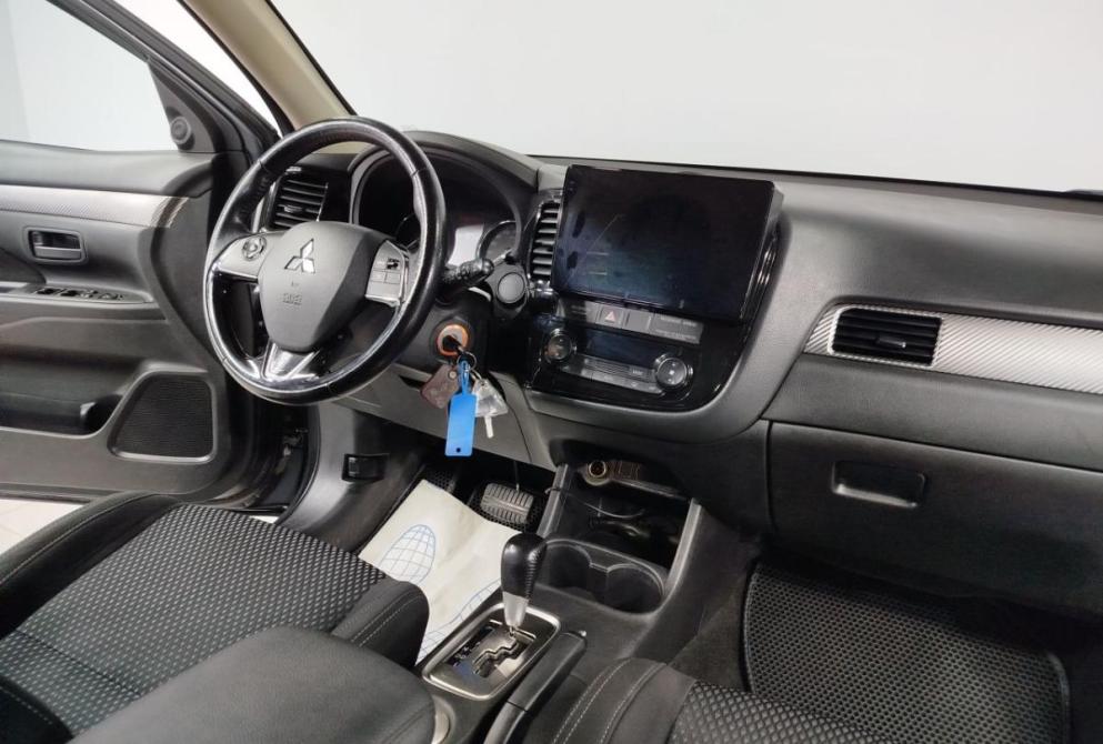 Mitsubishi Outlander III Рестайлинг 2 Саратов  - изображение 14