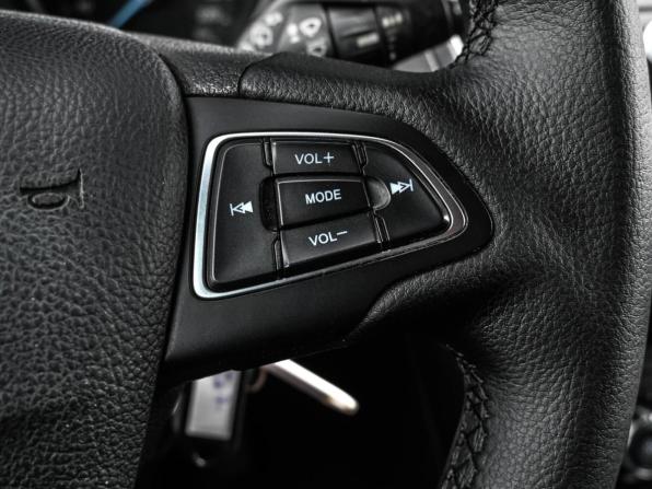 Ford Focus III Рестайлинг с пробегом 2018 года, цена 1 019 000 рублей, 98447 км, универсал, Автокод Объявления