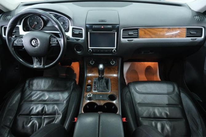 Volkswagen Touareg II с пробегом 2013 года, цена 1 949 000 рублей, 275000 км, внедорожник, Автокод Объявления